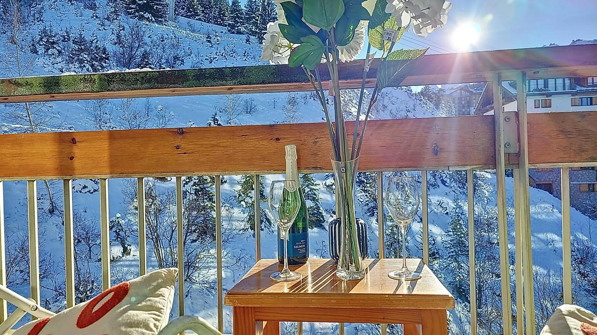 Courchevel 1650 - Mountain View - Snow Front 2S03 Apartment 0*,  France