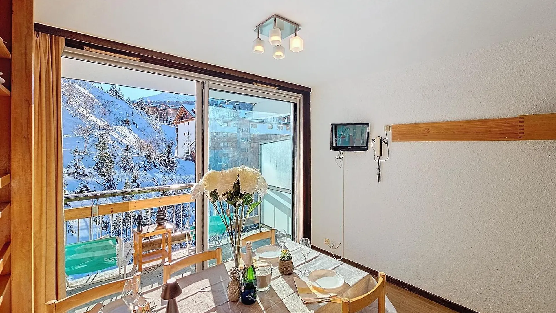 Courchevel 1650 - Mountain View - Snow Front 2S03 Apartment